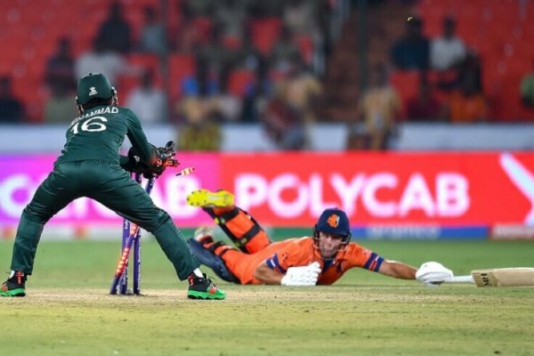 Pakistan see off Netherlands to make winning start at World Cup at the World Cup . Pakistan